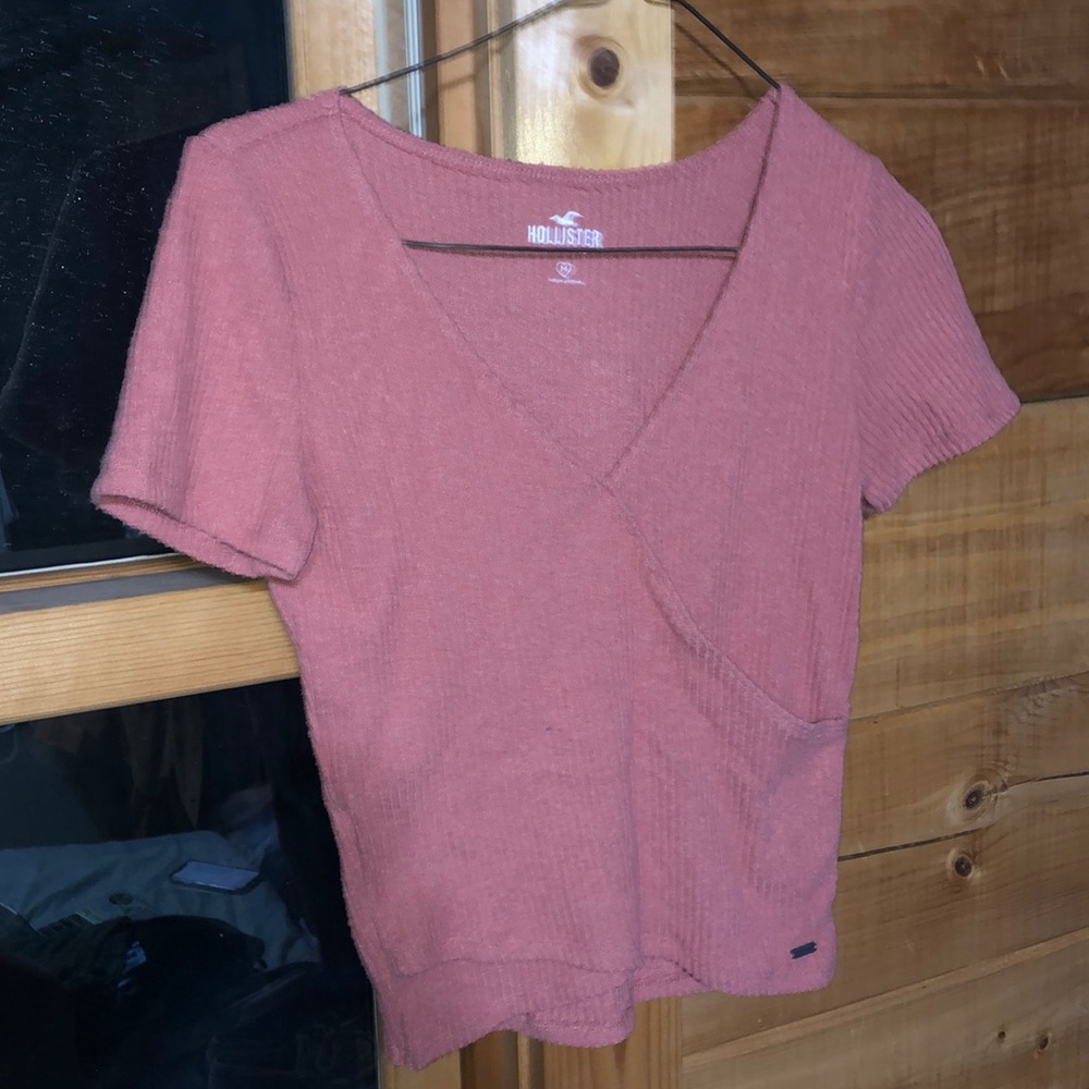 Hollister V neck going out top